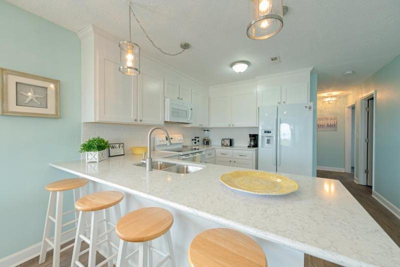 Sandy Dunes Oceanfront Condo - Just Renovated June 2020 Myrtle Beach Dış mekan fotoğraf
