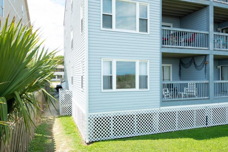 Sandy Dunes Oceanfront Condo - Just Renovated June 2020 Myrtle Beach Dış mekan fotoğraf